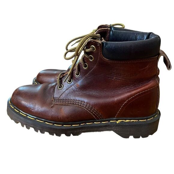 Dr. Martens 6-Eye Brown Leather Boots Size 9 Women’s - Picture 2 of 7